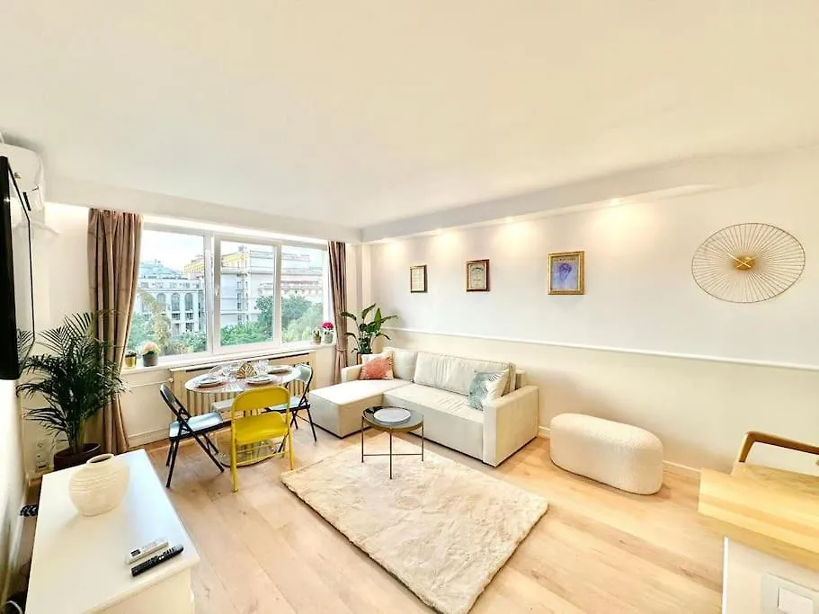 Serendipity I Sala Palatului Bucureşti Apartament